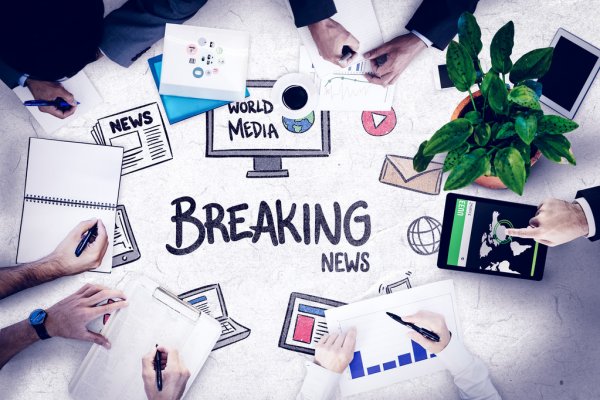 Композитор Зацепин удостоен почетной Ники